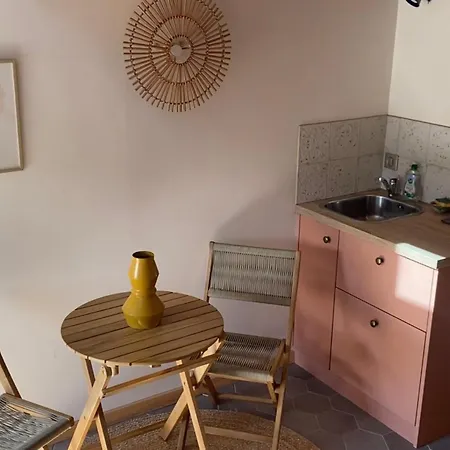Tiny House De Tempoyrac * La Rochette (Ardeche)